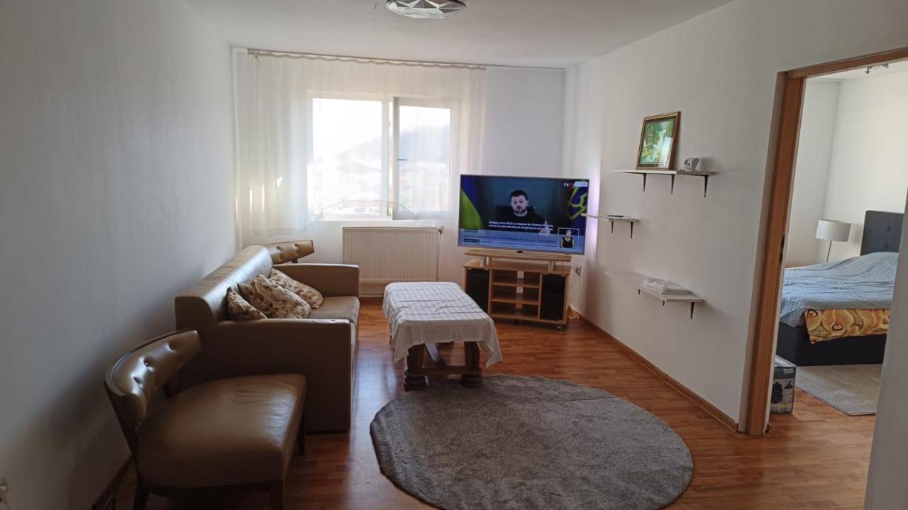 Apartament Marly Cathedral Gura Humorului Exterior foto