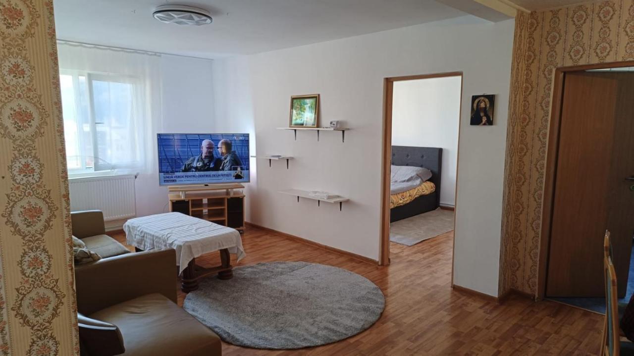Apartament Marly Cathedral Gura Humorului Exterior foto